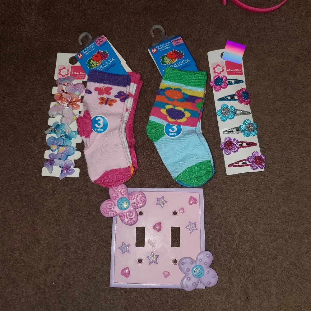 Toddler socks, clips and ties